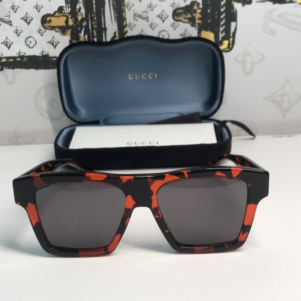 ✨ Brand New Gucci GG0962S 012 Sunglasses – Black with Grey Lenses ✨ - Picture 3 of 13